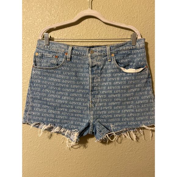 Levi's 501 Women's Jean Shorts - Size 34 - Great Condition! - Picture 1 of 6